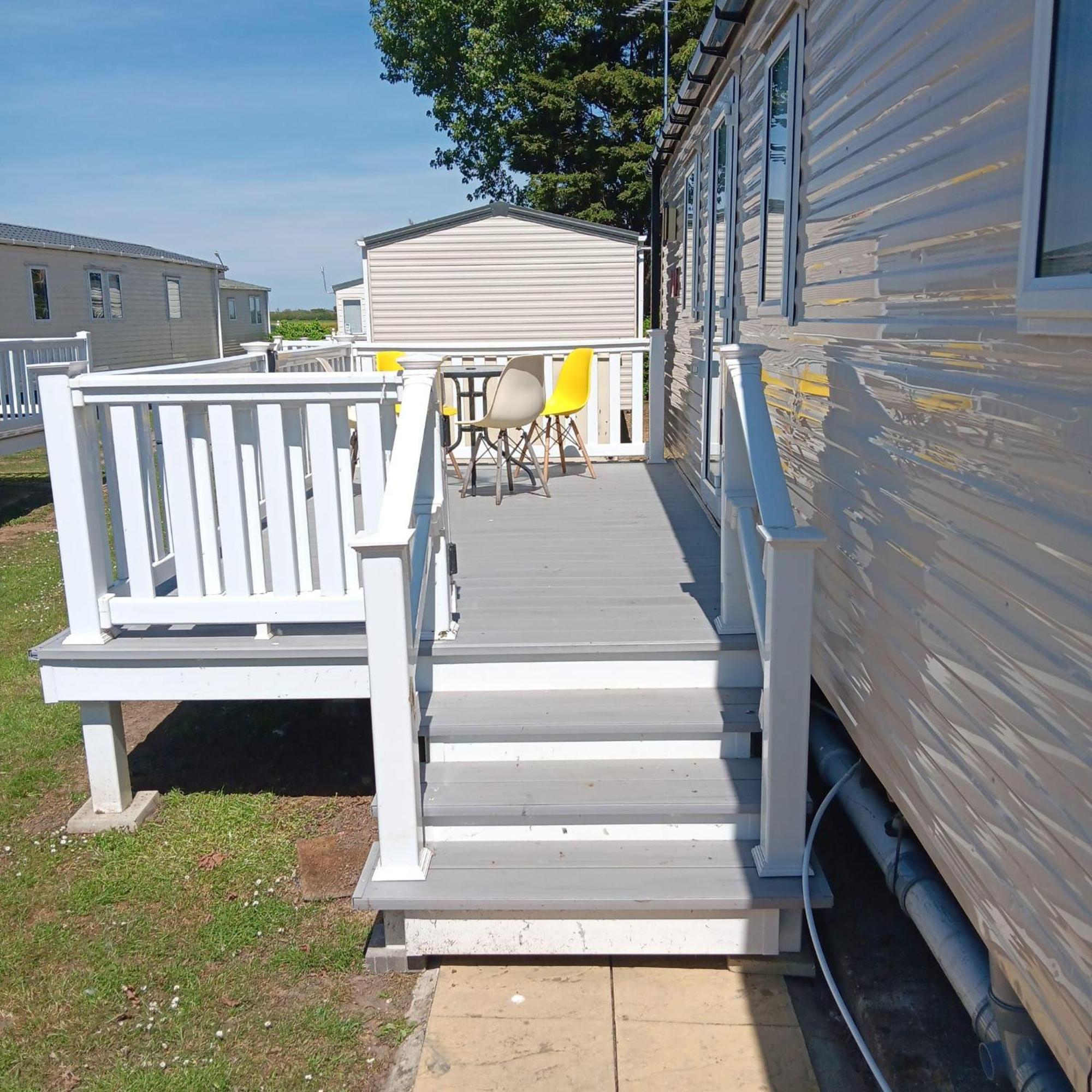 Great 8 Berth Caravan For Hire At Seawick Holiday Park In Essex Ref 27227Sw Clacton-on-Sea Luaran gambar